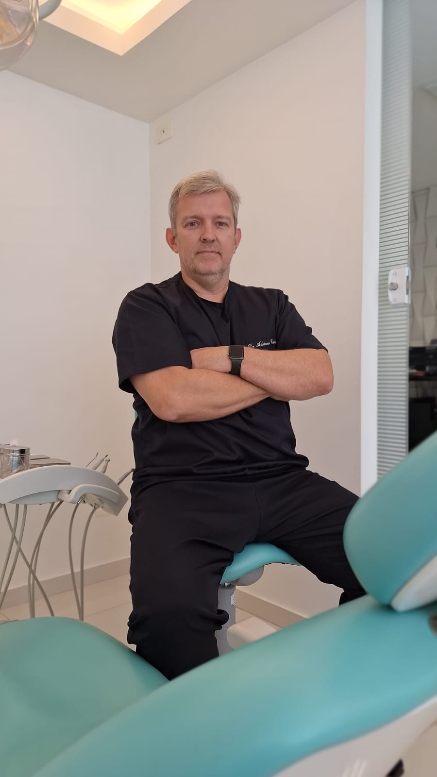 Dr. Adriano Zanutto, dentista da Clínica PIO